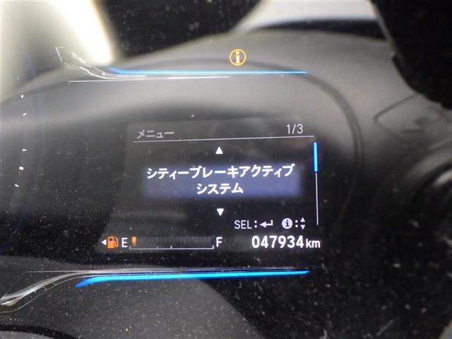 【スピードメーター】メーターがシンプルで見やすく運転しやすいですね！
