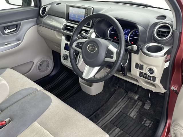 【運転席操作部】快適なドライブを楽しむための機能が装備されています！運転席から触れるので、使いやすいです！除菌プランいれていただくと、さらに清潔で安心していただけます！