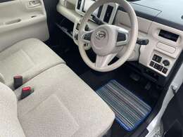 内装ももちろん綺麗で状態ヨシ　装備も充実