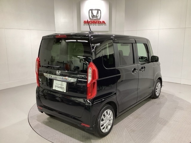 【Honda認定中古車 U-Select】　は3つの安心をお約束します。　1　Hondaのプロが整備した安心。 2　第三者機関がチェックした安心。　3　購入後もHondaが保証する安心。