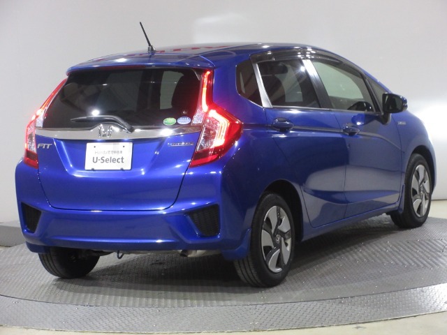 ボディクリーニング後、愛車をピカピカの状態へ保護するコーティング「ブライトパック」がおススメです！水垢がつきにくく、手入れがしやすくなりますよ！いつも愛車をきれいにしておきたい方におススメです。