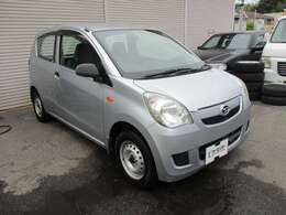 人気のミラバンTX！！4ナンバー貨物登録で経済的！！CVTで燃費も良いです。ABS・Wエアバック・キーレス付きの禁煙車です。走行21370kmです。