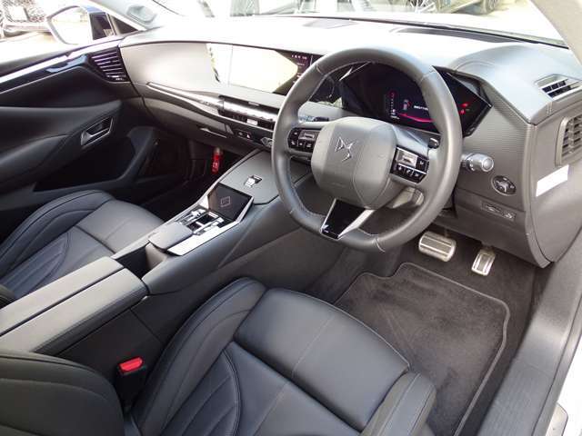 ☆禁煙車になりますので、気になる匂いもありません。現車確認が難しい方でも安心してご検討いただけます！☆