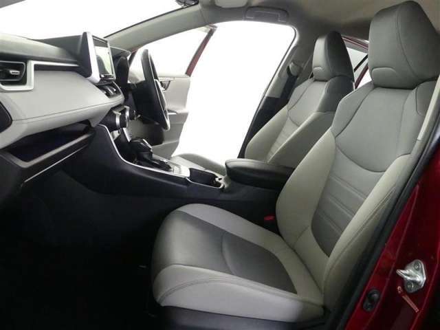 助手席も広々しており快適です！