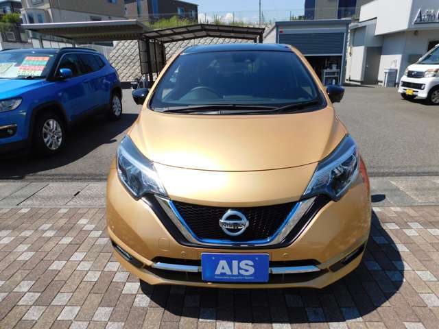 車検整備と納車点検後に、内外装クリーニングを受け納車させていただきますので、安心して快適にお乗りいただけます。