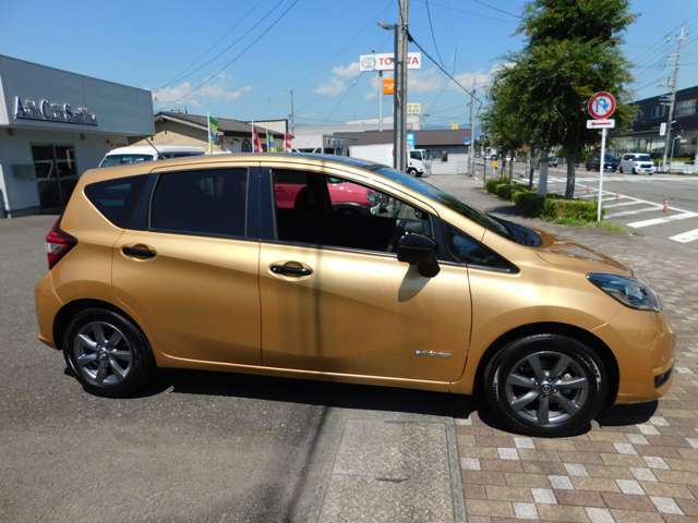 塗装の状態も良く程度良好です。納車前にポリッシャーで磨き、当社にてコーティングサービスします！