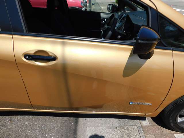 塗装の状態も良く程度良好です。納車前にポリッシャーで磨き、当社にてコーティングサービスします！