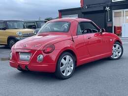 他にも画像がございますので、ぜひご覧いただければと思います。より詳しくお車をご覧いただけます。