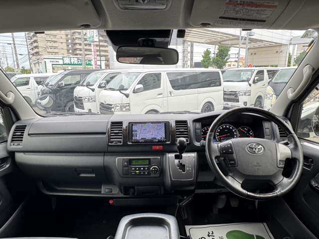 4WD/16インチアルミホイール/ベットキット/フロントエアロ/カロッツェリアナビ/フルセグTV/両側電動スライドドア/ETC/バックカメラ/衝突軽減ブレーキ/LEDヘッドライト/キャンピングカー