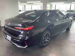 ●BMWプレミアムセレクション中川店は弊社にて使用致しておりましたデモカー（試乗車）やレンタカー使用車など厳選した品揃をいたしております。