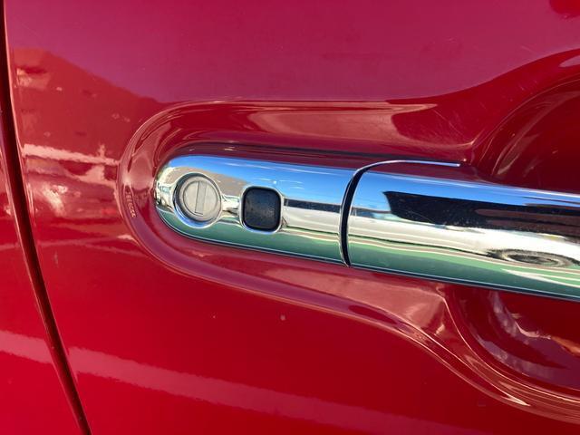 【リモコンキー】携帯リモコンを身に付けていれば、ドアの施錠、解錠も指先一つでワンタッチ操作出来ます！