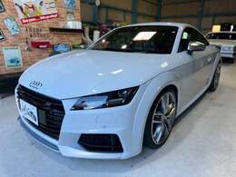 オートローン、各種クレジットカード等承っております。新車年率2.9％から頭金無し、支払い回数最長120回まで取り扱い可能です♪お客様にあったお支払い方法でご提案させて頂きます！