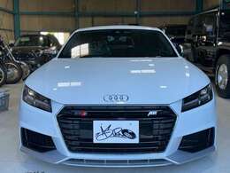 自社整備工場！お車の診断、修理もお任せください！各車種・用途に合わせましたテスター診断機を自社完備致しております。専用テスターを使用し、ご納車までの間に徹底した法定の点検整備を実施いたします！