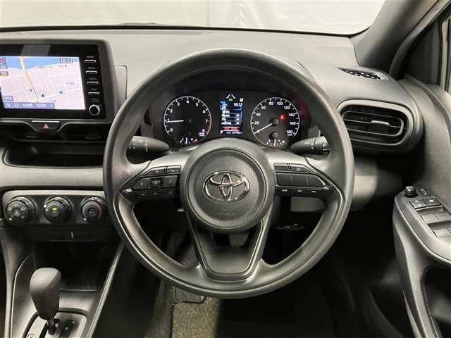 YouTubeにお車の紹介動画を掲載しております。画像ではわかりにくい細かなところまでご紹介♪ご視聴用URLはお問い合わせください。