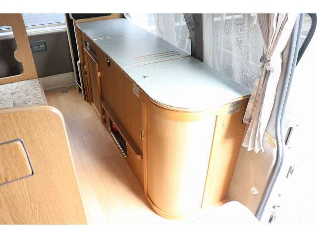 ご契約からご納車まで各分野の専門スタッフが丁寧な対応でサポートさせて頂きます♪