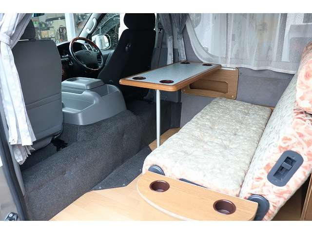 全店直営店にてご希望の車種をお探しします！