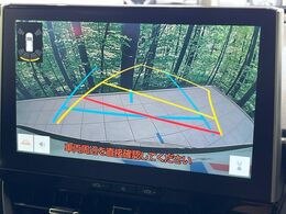 【バックカメラ】駐車時に後方がリアルタイム映像で確認できます。大型商業施設や立体駐車場での駐車時や、夜間のバック時に大活躍！運転スキルに関わらず、今や必須となった装備のひとつです！