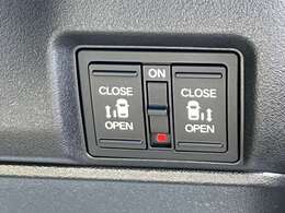 両側パワースライドドア