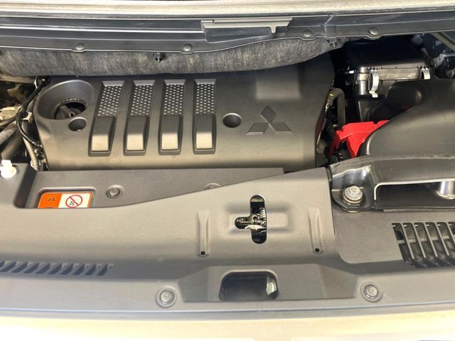 親切・丁寧な専門メカニックスタッフが応対！・車検・点検整備・事故等の修理などアフターサービスも安心。お車のカスタマイズもネクステージのサービススタッフまでご相談ください！
