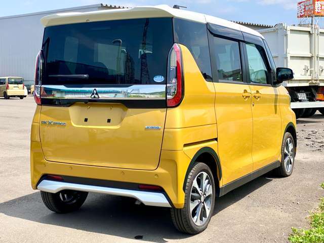 オートローンは最大120回払いまで可能！ボーナス払い・残価設定・リースなどもご用意ございます。月々の負担を軽減させることが可能です！