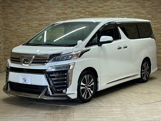 お車ご成約時の付帯率は驚きの90％OVERのキーパーガラスコーティング。雨が降れば、まるで洗車したかのような美しさ。納車後のメンテナンスも楽々。是非一度お試し下さい。