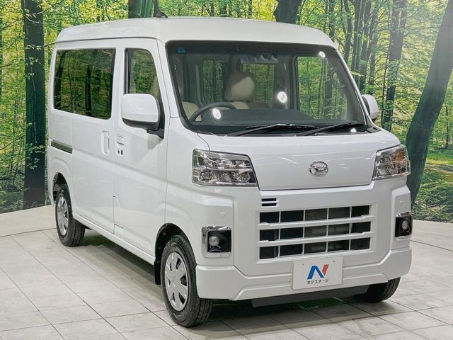 大好評のボディコーティング「弾スプラッシュコート」もご納車までに施工可能。通常のガラスコートと異なる、耐久年数6年の無機質ガラスコーティングが、ボディをキレイな状態に保ってくれます。