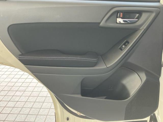 WECARS（ウィーカーズ）は全国250店舗展開！お客様が安心してカーライフをお楽しみいただけるよう社員一同心を込めてサポートいたします。