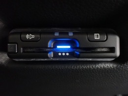 デザインスッキリのビルトイン『ETC』！高速道路の特典はもちろん、キャッシュレスなので料金所では徐行するだけで通過可能です！