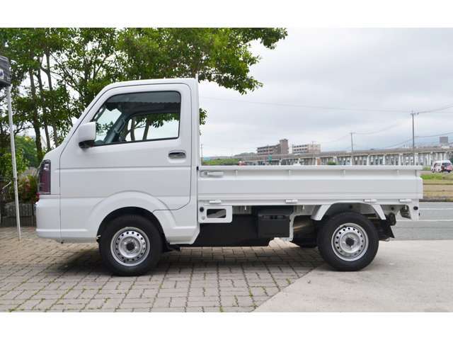 福岡県で、『SUZUKI』のクルマはスズキ販売宗像、グーニーズワンにお任せ下さい！車輛価格、車輛状態はもちろん！アフターサービスもしっかりと行います！