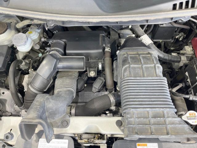 親切・丁寧な専門メカニックスタッフが応対！・車検・点検整備・事故等の修理などアフターサービスも安心。お車のカスタマイズもネクステージのサービススタッフまでご相談ください！