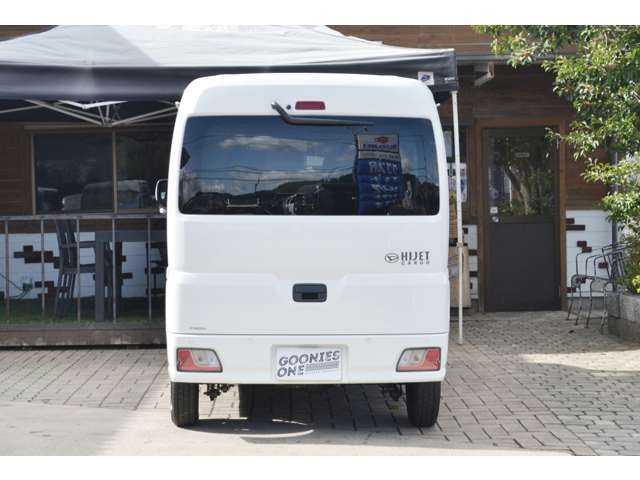 車輛購入のお客様へナビゲーションやETC、バックカメラなどのお得なパックを準備しています/