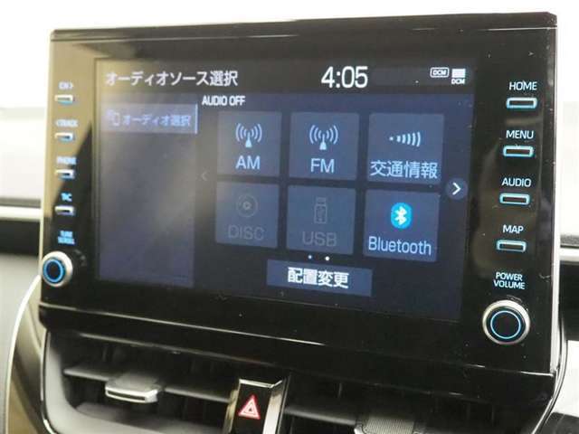 ディスプレイオーディオを装備。スマホとクルマをつなぐことで、これまでのナビに加えて、いろんなサービスが楽しめます。