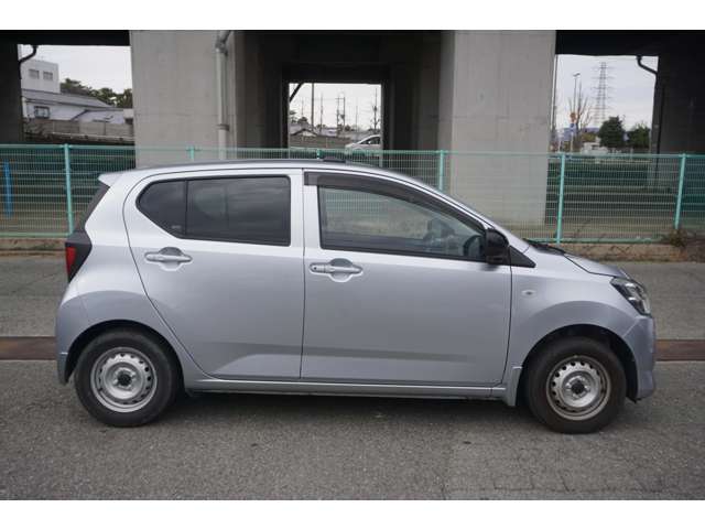 傷凹みの修理のプロ　保険のプロも　当社にはおりますので　お車に関することもトータルでサポートさせて頂きます！！　アフターメンテナンスも　安心してお任せ下さい★