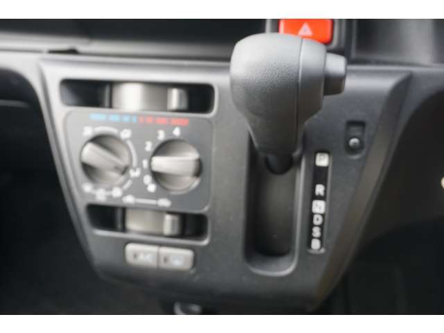 車内は　オゾンによる消臭・殺菌　クリーニング済みなので　清潔空間です★