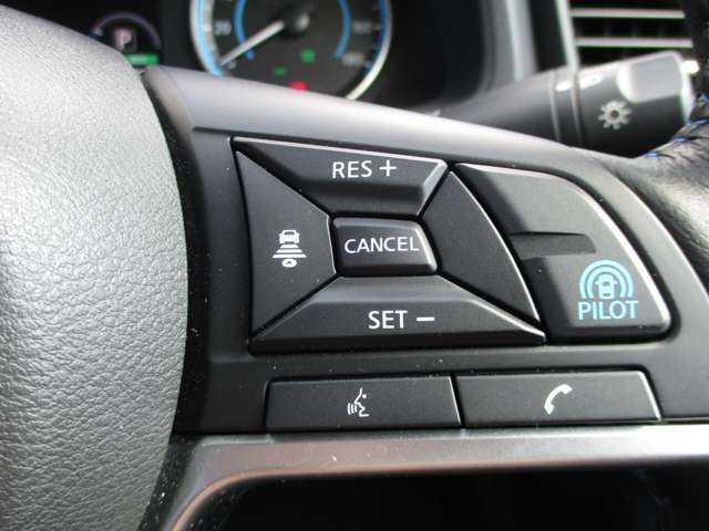 高速道路等での運転をアシストしてくれる安心のプロパイロット機能搭載。オプションだったプロパイロットが標準装備されています。