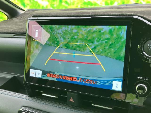 WECARSの展示場では実際に見て、触ってお車をお選びいただけます！知識の豊富な営業スタッフが様々なカーライフをご提案いたします！