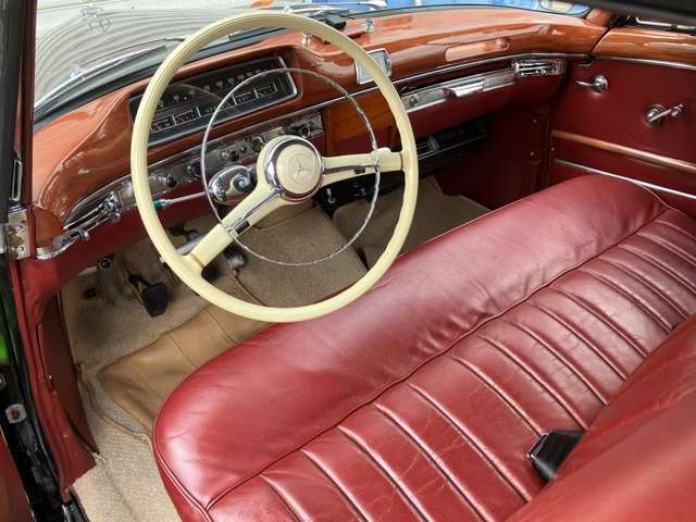 メルセデス・ベンツ 220S カブリオレ 1956年 不明 (埼玉県) MY