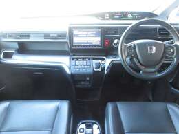 ご納車後も安心なプレミアム保証をご提案いたします。ナビや電装品、エアコンなども含めた600項目の充実した保証内容と安心のロードサービス付帯でサポートいたします。詳細はお尋ねください。