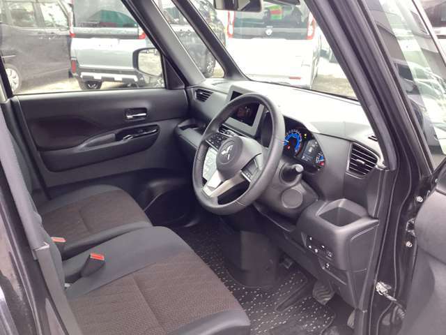 運転のしやすさ、快適さを追求した内装！