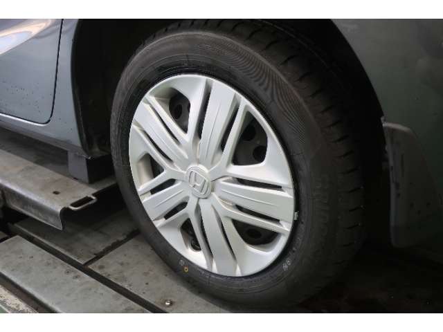 15インチタイヤ　規格(185/60R15 84H)タイヤ4本新品です！