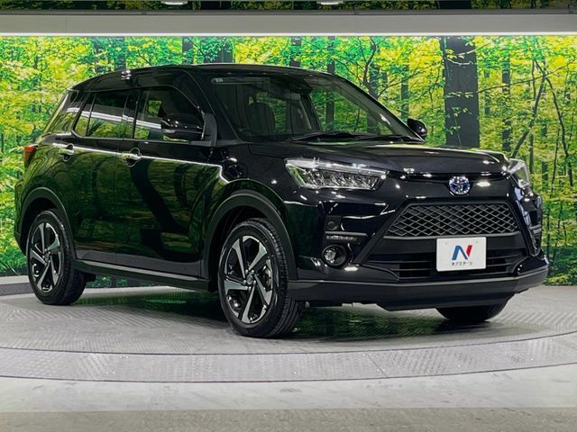 大好評のボディコーティング「弾スプラッシュコート」もご納車までに施工可能。通常のガラスコートと異なる、耐久年数6年の無機質ガラスコーティングが、ボディをキレイな状態に保ってくれます。