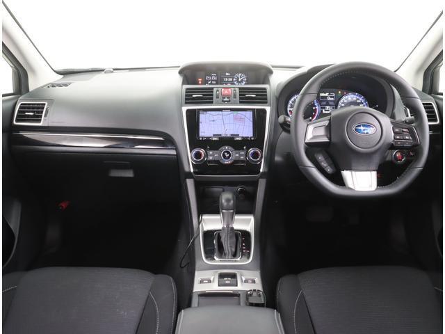 ドライバーが運転以外のことに気を遣うことなく、疲れにくく、安心・集中して運転ができる。SUBARUは視界設計をはじめ、操作パネルやシートのデザインなど細部にまでこだわっています。