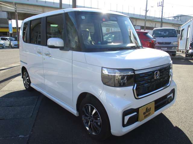 運輸局指定民間車検工場でもちろん整備員・検査員共有資格者だから安心！立ち会い車検で納得、安心。