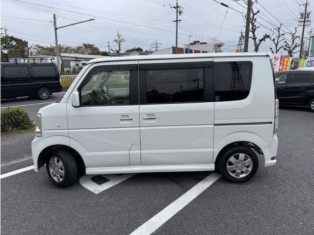 来店の際は事前にお電話頂けますとスムーズにお車をお見せ出来ますので、お気軽に連絡をください！いい車が安い☆彡いい車屋さん♪052-619-6662スタッフ一同心よりお待ちしております！仕上げも他社には負けません！