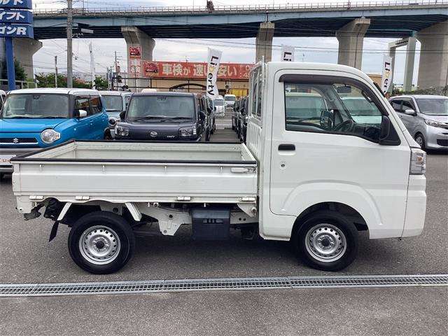 ■□■□■ 登録（届出）済未使用車はノルマ達成のために作られた走行100km未満、かつ初度登録または初度届出された車両でいわゆるアウトレット車です！■□■□■