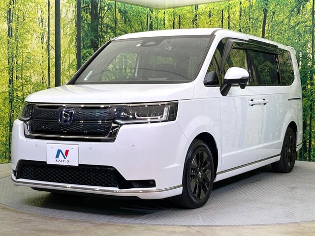 大好評のボディコーティング「弾スプラッシュコート」もご納車までに施工可能。通常のガラスコートと異なる、耐久年数6年の無機質ガラスコーティングが、ボディをキレイな状態に保ってくれます。