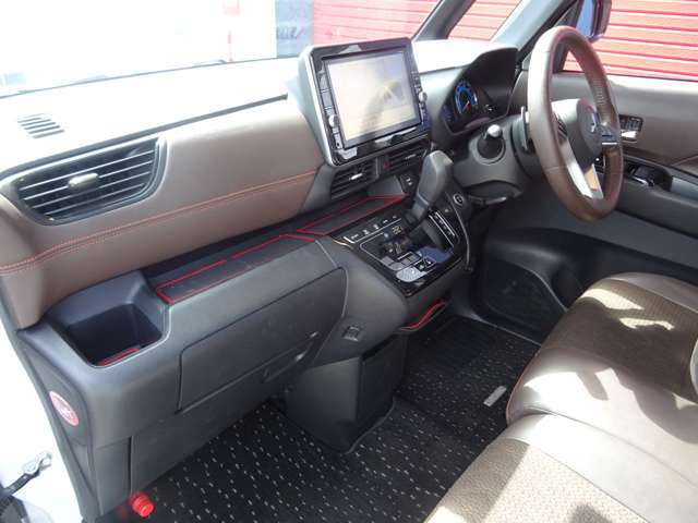 【広い室内空間】綺麗に保たれています。室内クリーニングを行いお渡し致します！(