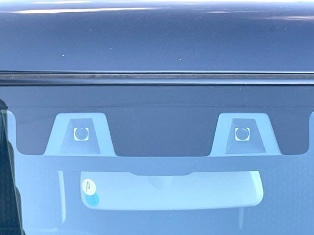 【スズキ　セーフティサポート】走行中に前方の車両等を認識し、衝突しそうな時は警報とブレーキで衝突回避と被害軽減をアシスト。より安全にドライブをお楽しみいただけます。