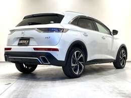 【右斜後】『外装：右斜後側』の画像になります。写真の内容に関してご不明点、ご質問等がございましたらお気軽にガリバー店舗までお問い合わせください。