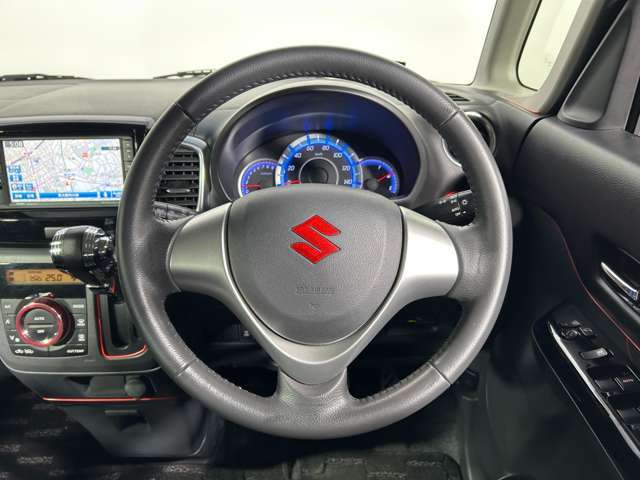 【ハンドルまわり】スイッチがあればナビ操作も可能！！取り付けのナビ/車種によっては操作が異なる場合もあります。